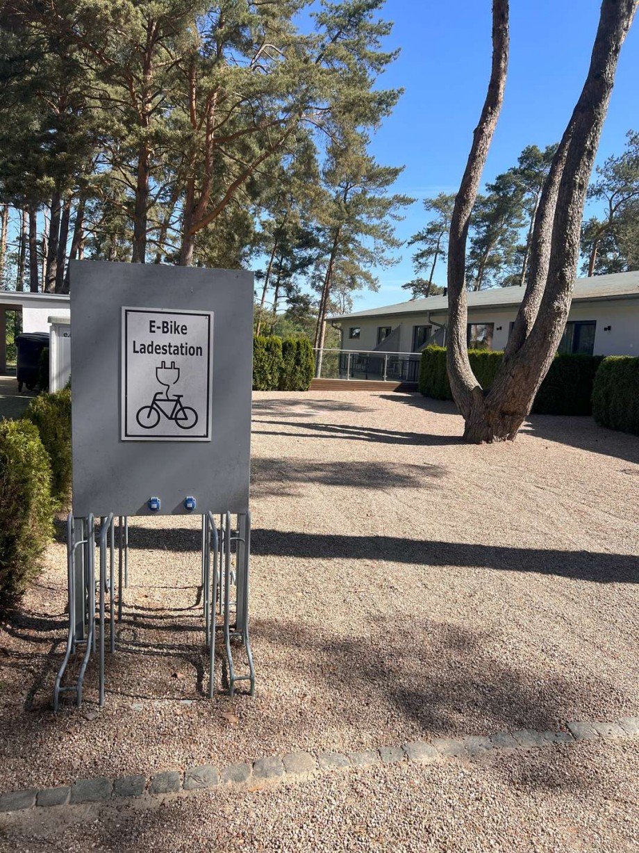 E-Bike Ladestation Gastgewerbe F�nfseen - Lenz-S�d