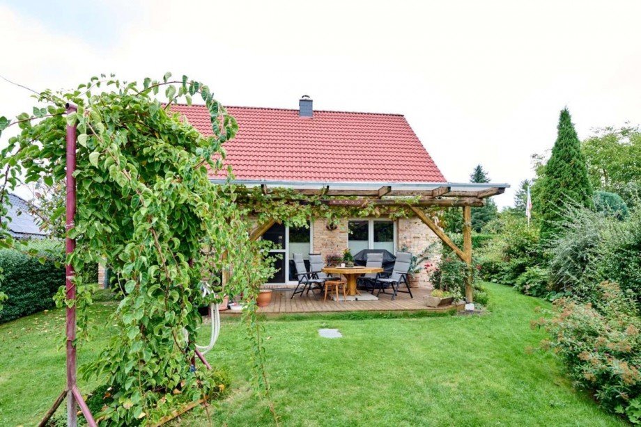 Blick vom Garten auf das Haus Einfamilienhaus Blankenhagen